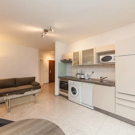 Flora Hotel apartamentowy 4*