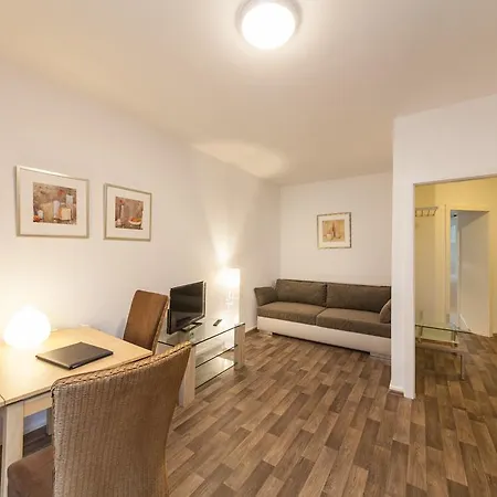 Hotel apartamentowy Flora 4*