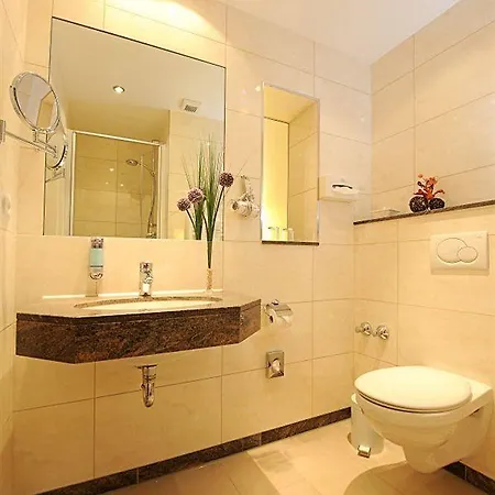 Flora 4* Dusseldorf