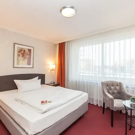Flora Aparthotel 4*