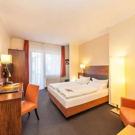 Aparthotel Flora 4*