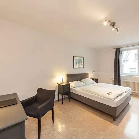 Apart-hotel Flora